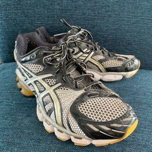 Asics size 9 (Offers are welcome)